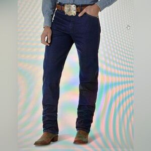 Wrangler like new, men's prewashed indigo 13 MWX cowboy cut original fit jeans